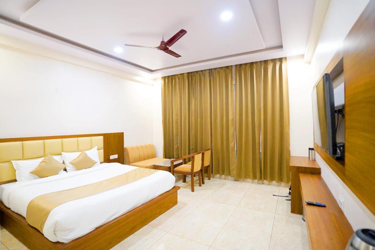 Hotel Amansara Лакхнау Экстерьер фото